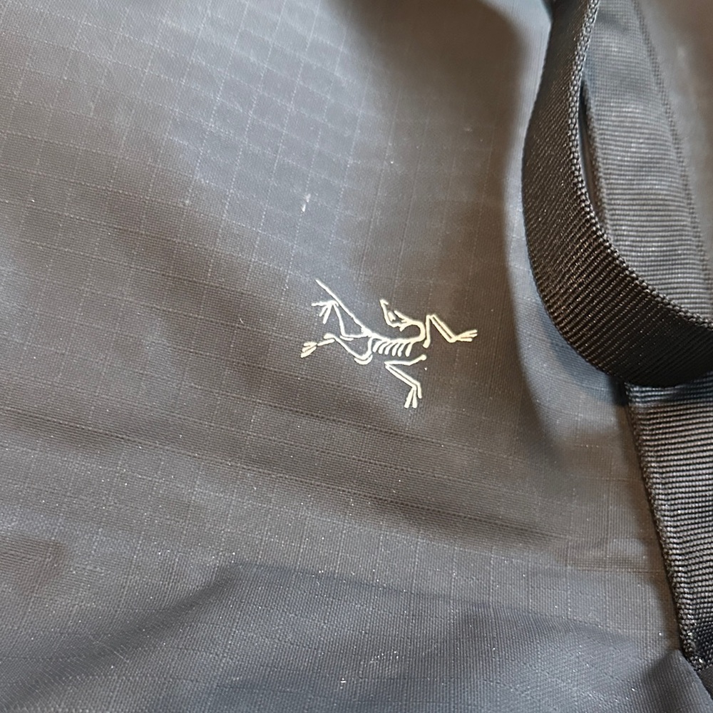 Arcteryx Granville 30 Carryall Bag - Picture 3 of 6